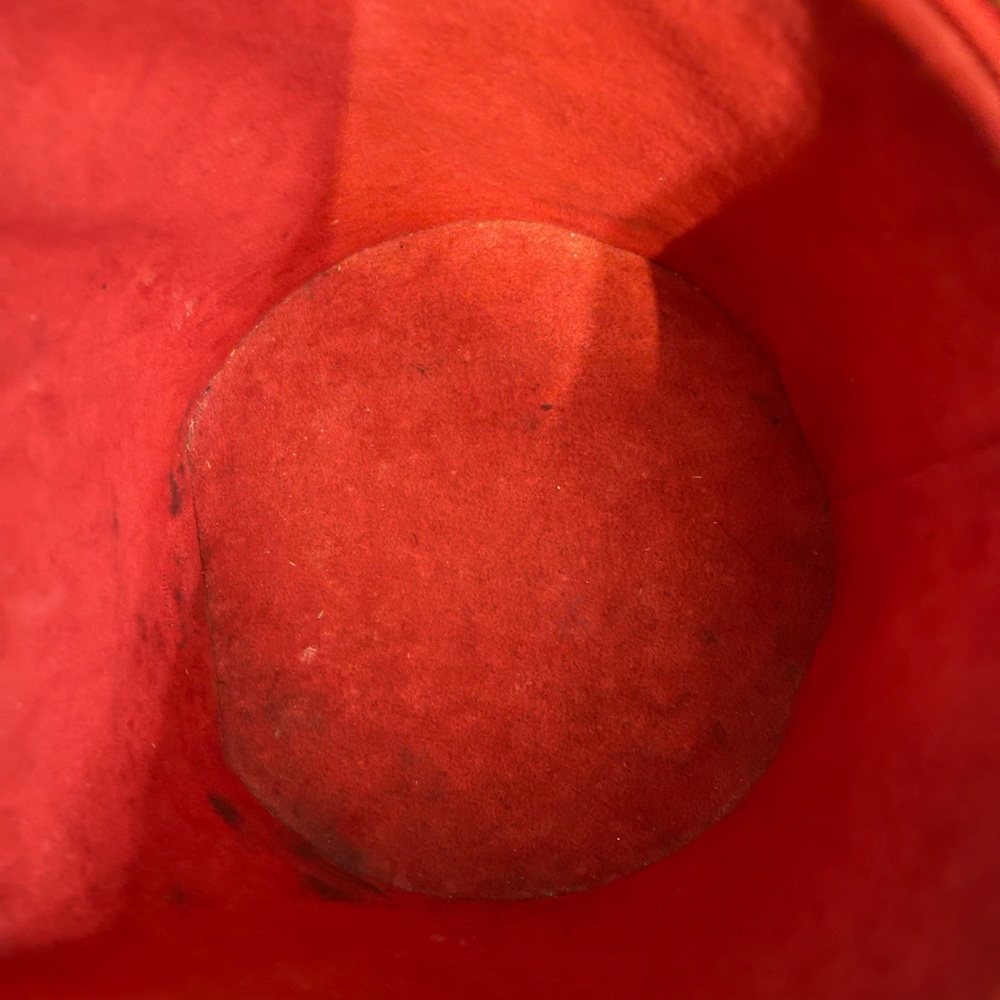 Louis Vuitton Bold Red Epi Leather Cosmetic Case - Picture 8 of 10